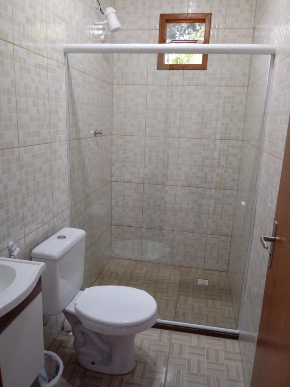 Family Room Private Bathroom,893507734:JPEG